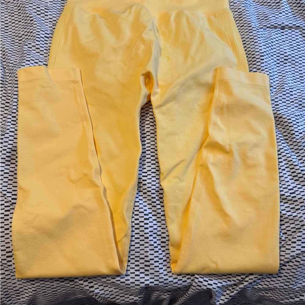 HALARA Yellow Leggings
